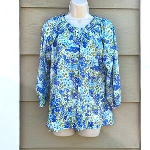 Periwinkle Floral blouse